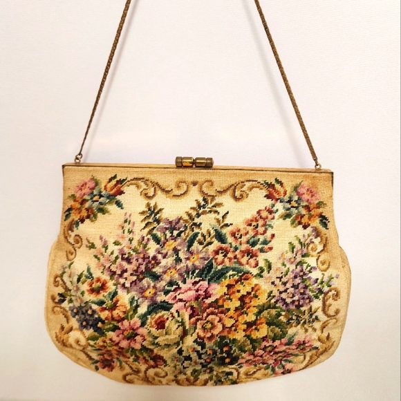 Handbags - Floral Tapestry Handbag